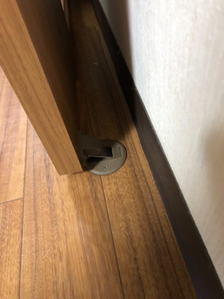 橿原市白橿町ｃマンションドア交換工事