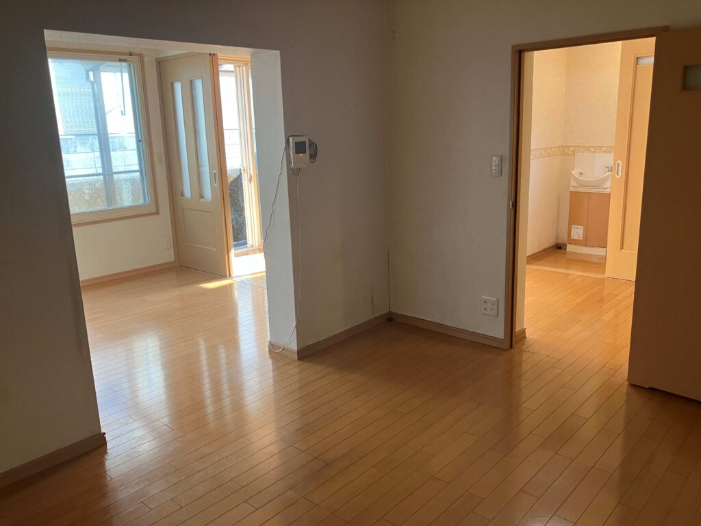 橿原市白橿町8丁目テラスハウス物件