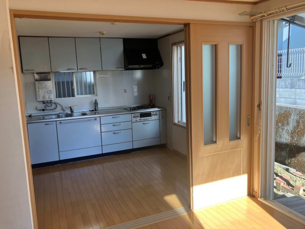 橿原市白橿町８丁目テラスハウス物件