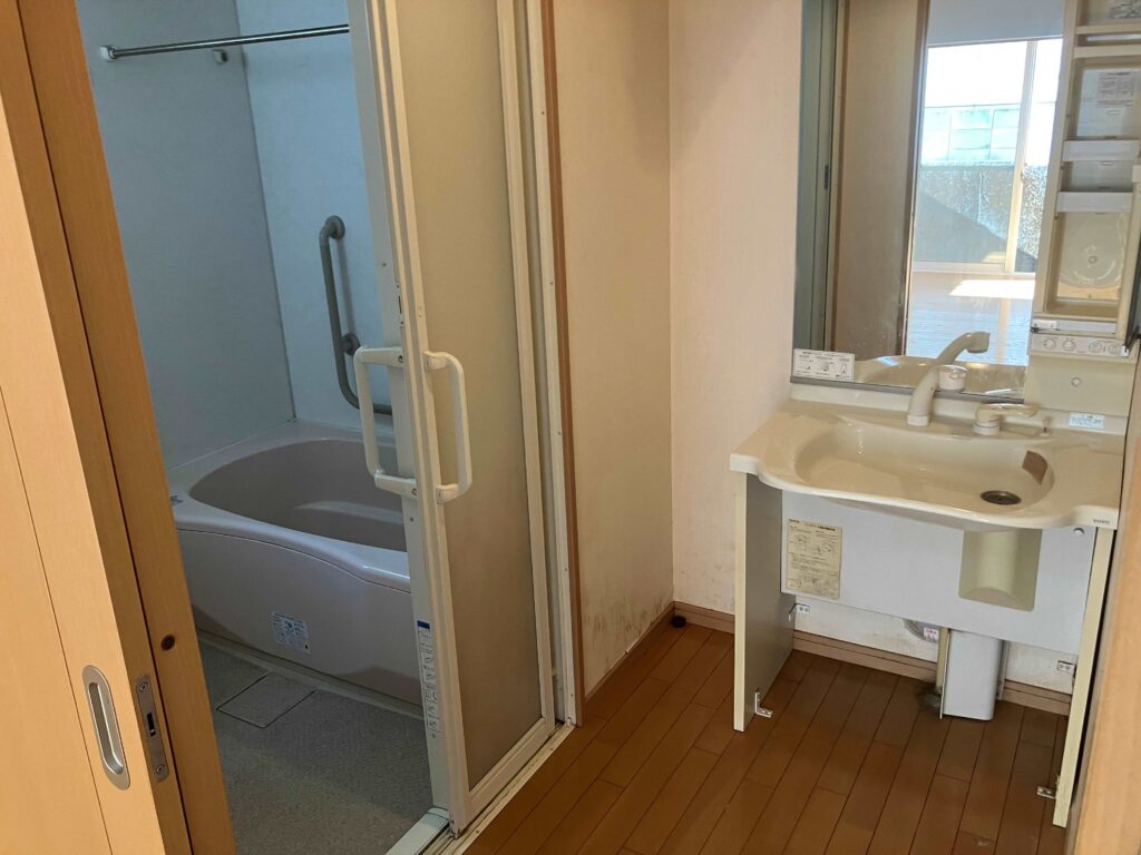 橿原市白橿町8丁目テラスハウス物件