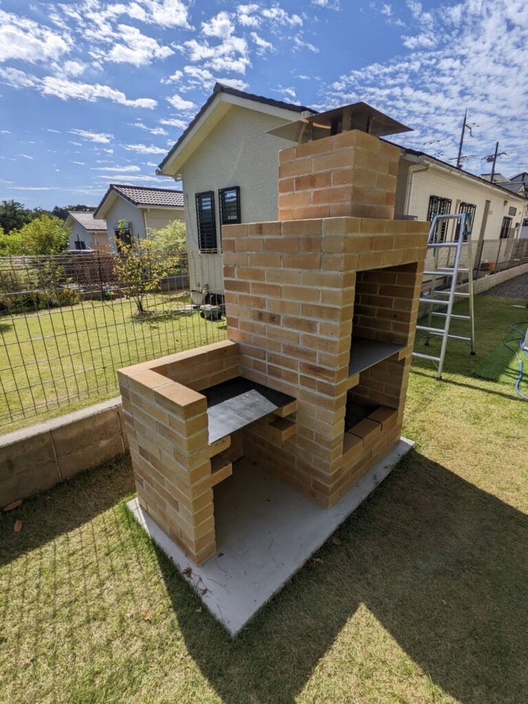 生駒郡平群町椣原ピザ窯工事