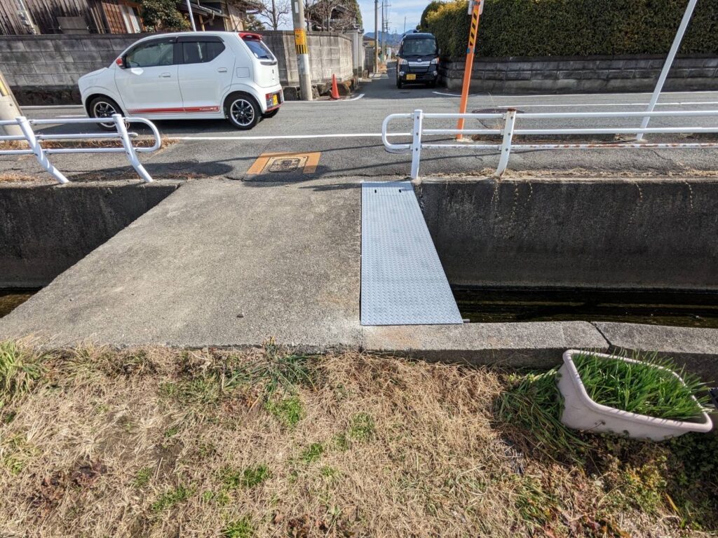 橿原市法花寺町通路橋床板施工工事